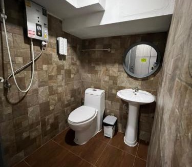 Phra Khanong Nuea Hotel | W71