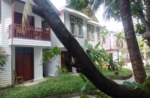 Mittakpheap Hotel | Manoha Villa