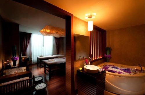 Nong Prue Hotel | Hyatt Regency Bangkok Suvarnabhumi Airport