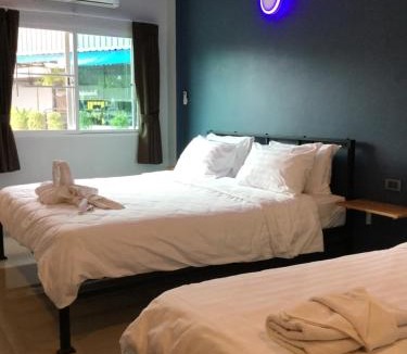 Chok Chai Hostel | Chan Place