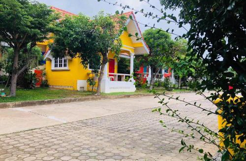 Sattahip House | Baan Chom Chan Resort
