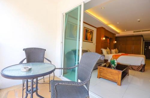 Pratumnak Hill Hotel | Tara Court Condo