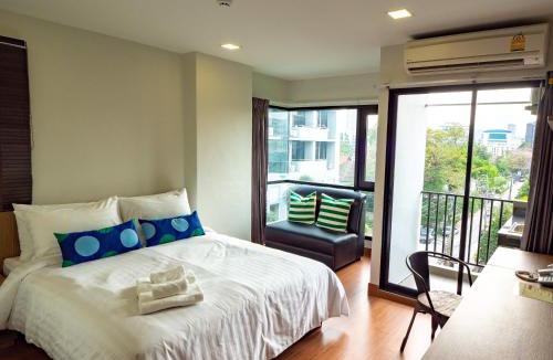 Chan Kasem Hotel | Casaluxe Hotel and Resident