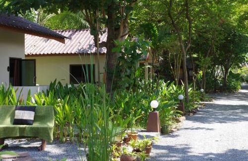 Ko Lanta Resort | Thai House Beach Resort