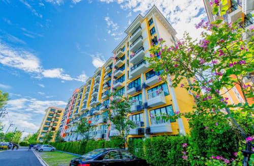 Na Chom Thian Apartment | Venetian Resort Pattaya - Quiet Oasis - Huge Waterpark, Gym, Sauna & Kids Playground