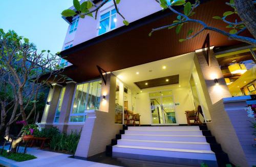 Nai Mueang Hotel | Rapeepan Ville Hotel