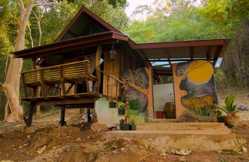 Tha Kradan House | Shanti Farm