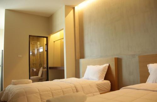 Krathum Baen House | The Residence Thepkanjana