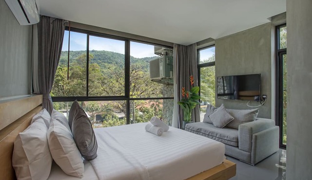 Scenic Green Hill Views 4BR Villa Jeanny in Kamala