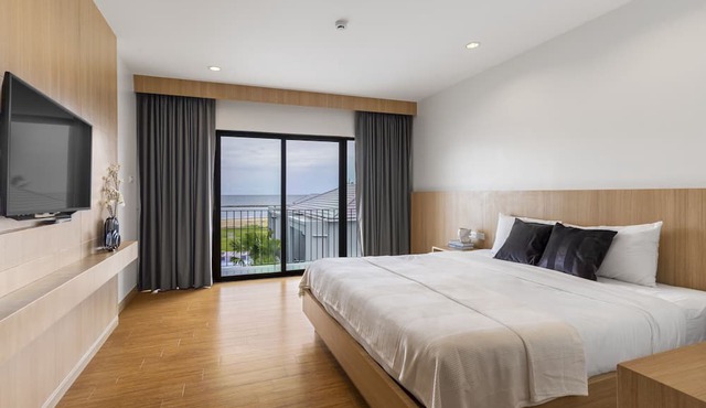 Hatchao Heritage Beachfront Resort in Phetchaburi