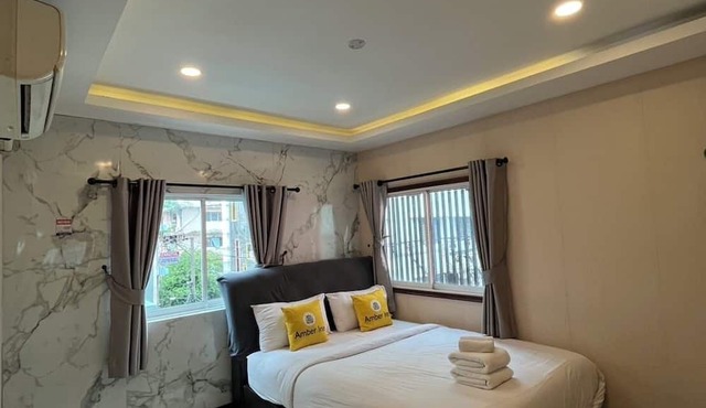 Amber Inn in Bangkok