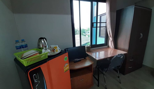 Vanlisut Hotel Ngamwongwan in Nonthaburi