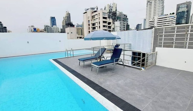 7B 5 Bedrooms Penthouse Downtown Serviced Apartment with shared Pool in Krung Thep Maha Nakhon