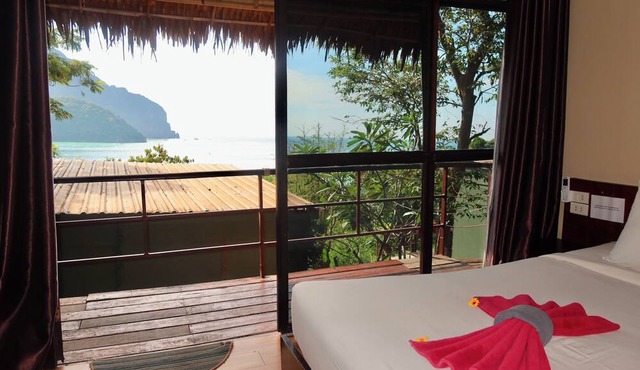 Phi Phi Sea Sky Resort in Ko Phi Phi
