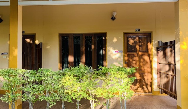 Srisupawadee Resort in Prachuap Khiri Khan