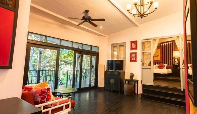 Zantiis Ndol Villas in Muak Lek