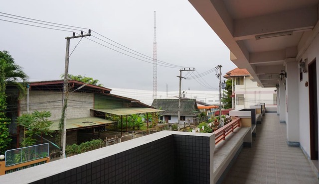 Kasarin Court in Fang