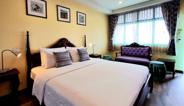 Focal Local Bed and Breakfast in Bangkok
