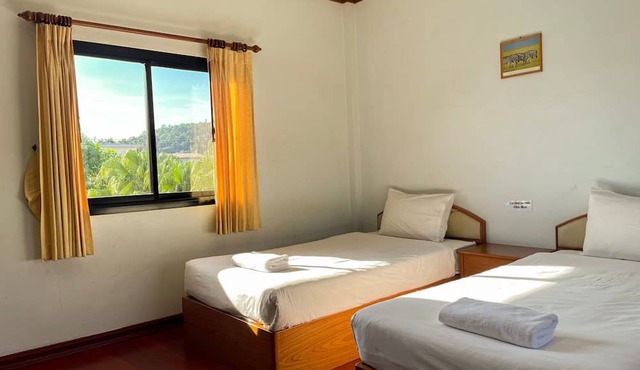 Sadudee Mansion in Surat Thani