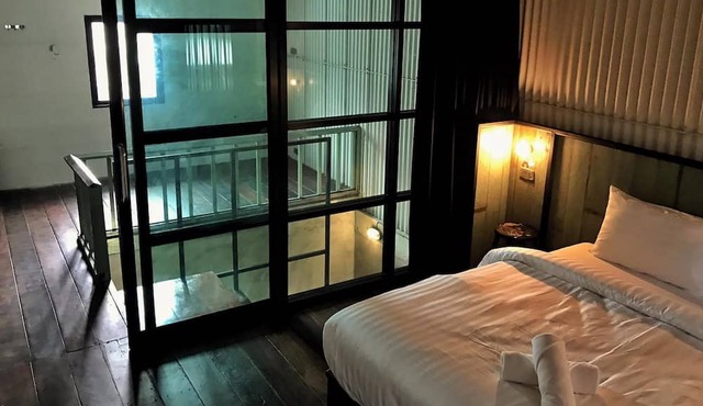 The Tree Sleep and Space in Trang