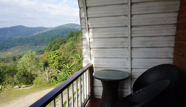 Phu Mok Camp in Thoeng