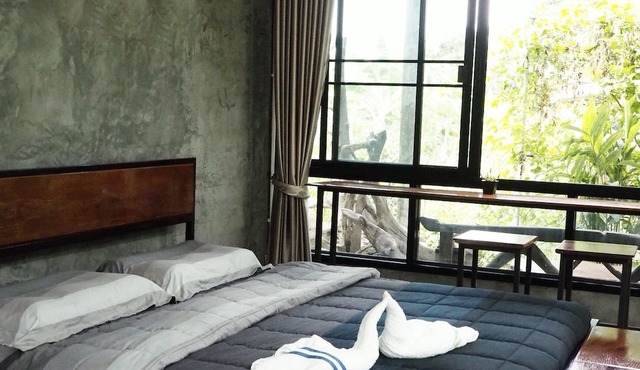 Baan Rai Klai Weang Homestay in Mae Taeng