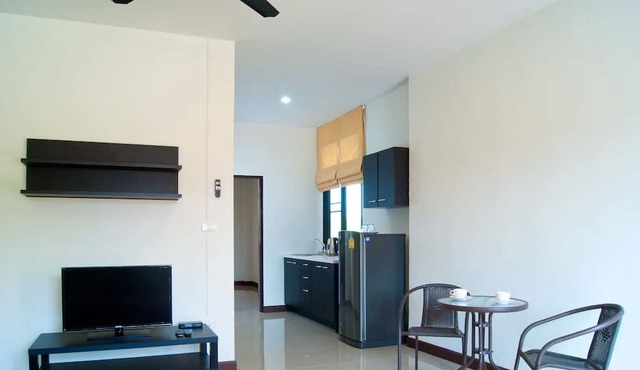 Suporn Lakeview Service APT & Homestay in Trakan Phuet Phon
