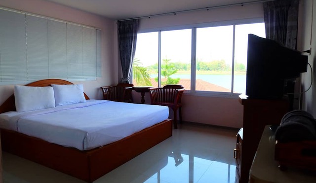 Techno Riverview Resort in Kamphaeng Phet