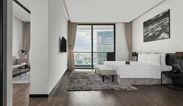 Luxcity Hotel & Apartment in Phnom Penh