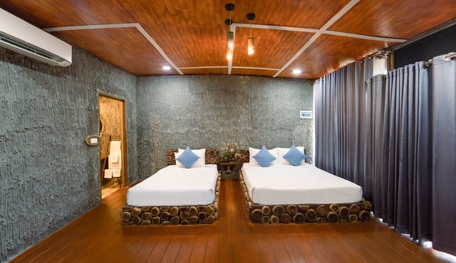 Mafiya Resort in Koh Rong