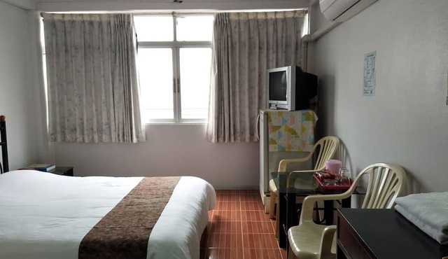 Pattha Hotel in Prachin Buri