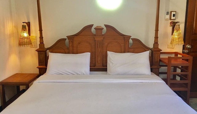 The Creek Garden Huainamrin Resort in Mae Hong Son