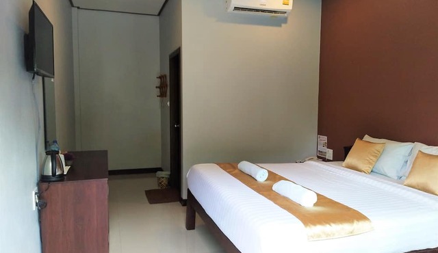 Rossarin Garden Resort 2 in Kaeng Khoi