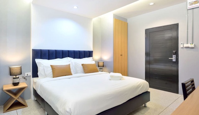 Castle Black Bangkok - Hostel in Bangkok