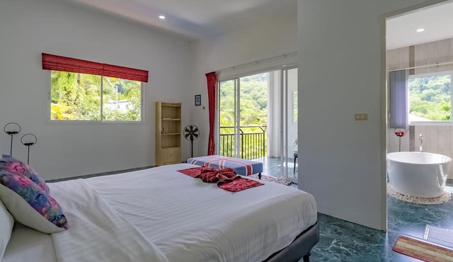 Villa Nap Dau 10 Bedrooms in Chalong