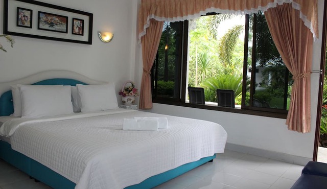 White Elephant Resort in Surin