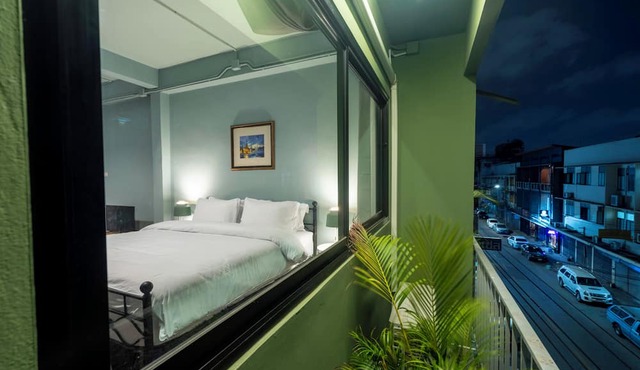 Baan Batra Heritage Suite in Bangkok