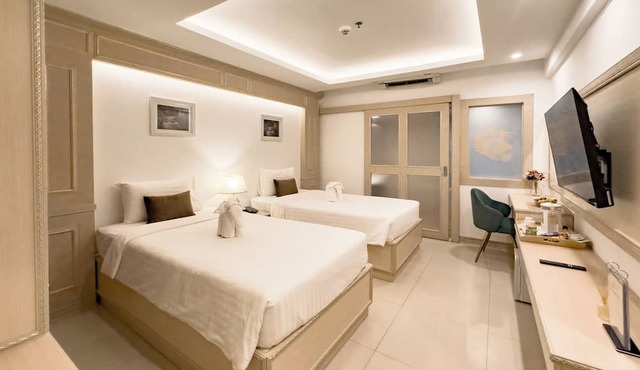 Golden Empire Suvarnabhumi Hotel in Bang Phli