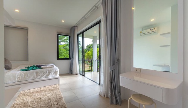 One of Phukets Best Villas V212 in Si Sunthon