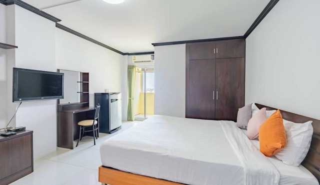 One Residence Navanakorn in Khlong Luang