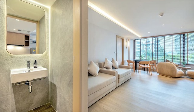 Salaya One Hotel & Service Apartment in Phutthamonthon