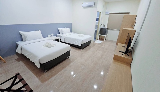 Suvarn Gleaw Thong Resort in Trat