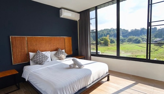 Brick Box Pool Villa & Café in Doi Saket