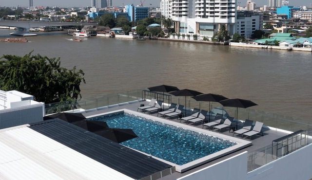 The StandardX Bangkok Phra Arthit in Bangkok
