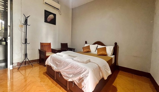 OYO 75517 Mananchaya Resort in Ao Luek