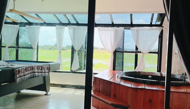 Penguin Villa Resort & Bistro in Ratchaburi