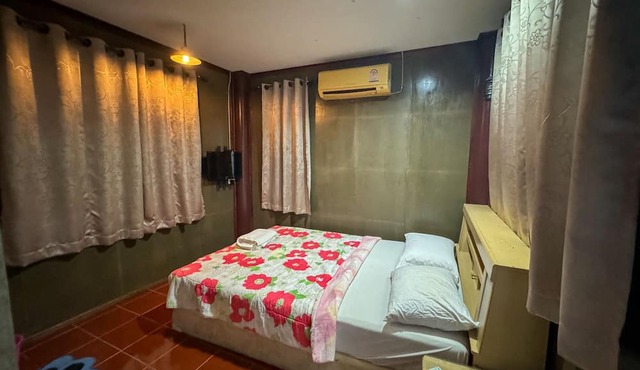 Suree Garden Resort & Karaoke in Kamphaeng Saen