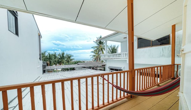 GAO Phala beachfront hostel & pool villa in Ban Chang