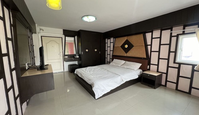 Phongsathon Mansion in Bangkok