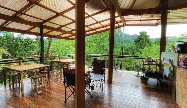 Amornkeeree Khao Sok Camping in Phanom